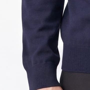もたつきを抑えた袖口