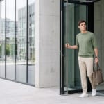 シンプルな服装 メンズの着こなし